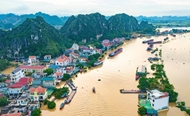 Government leader directs pro-active response to, recovery from floods
